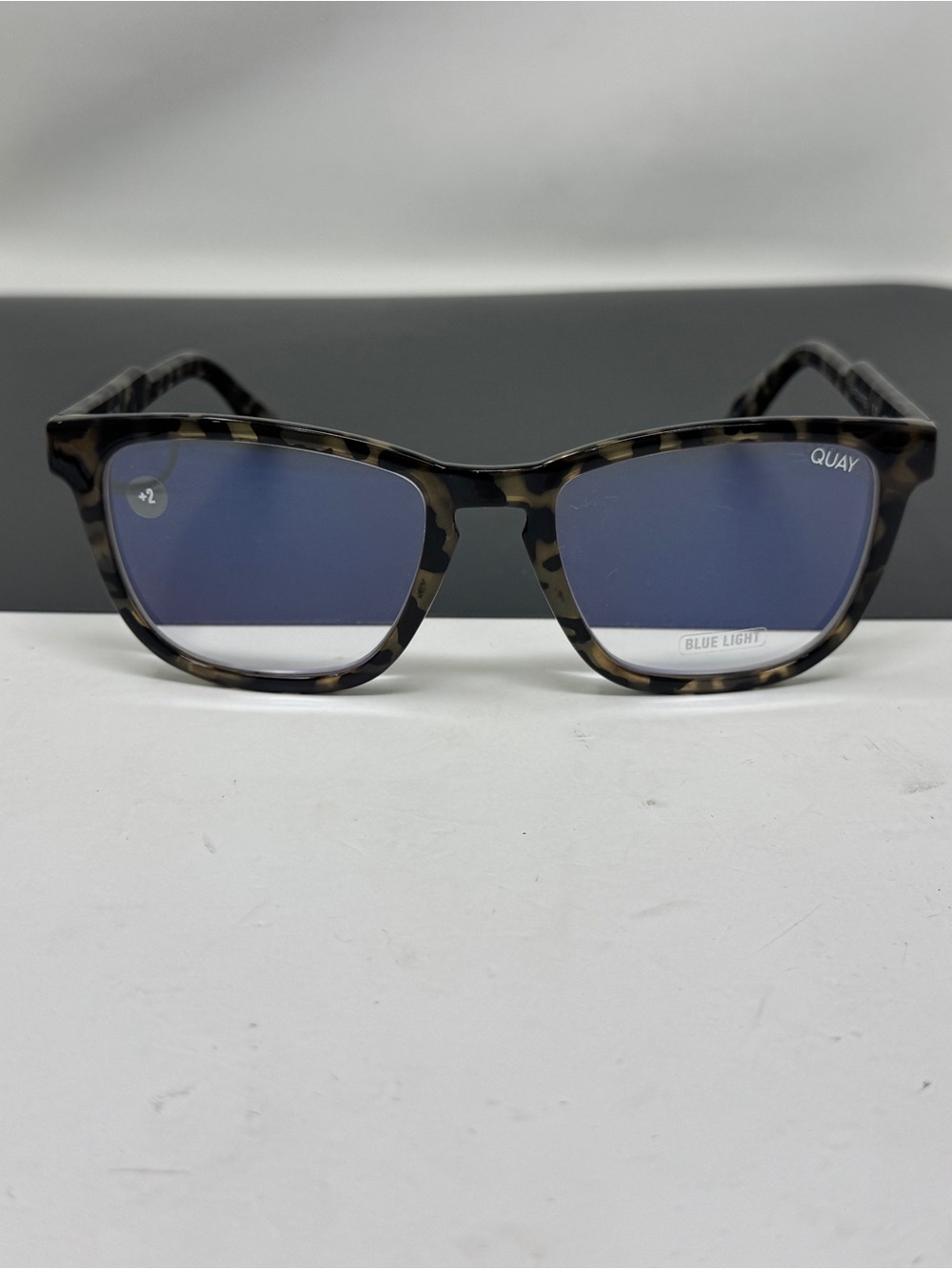 Quay Hardwire Blue Light Glasses reading glasses + 2.00 tortoise
